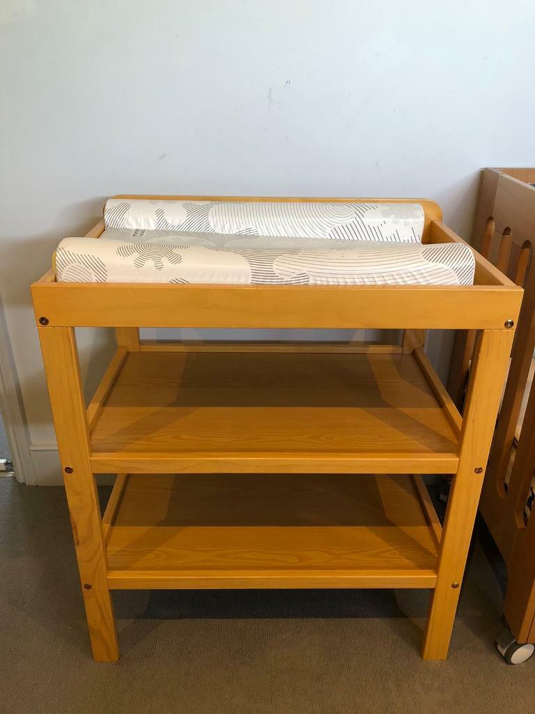 changing table gumtree